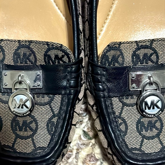 Michael Michael Kors loafers size 7.5 - Picture 4 of 5
